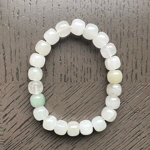 Ice jade bracelet 10mm SIZE 6.75’